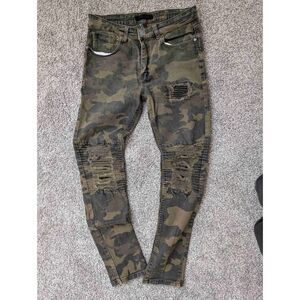 Forever 21 Men's Camo Tattered Skinny Pant Jeans